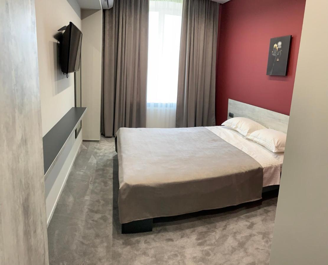Red Cube Hotel 卡缅涅茨-波多利斯基 外观 照片