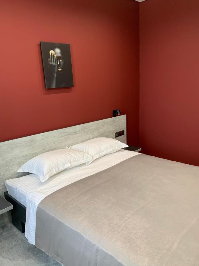 Red Cube Hotel 卡缅涅茨-波多利斯基 外观 照片