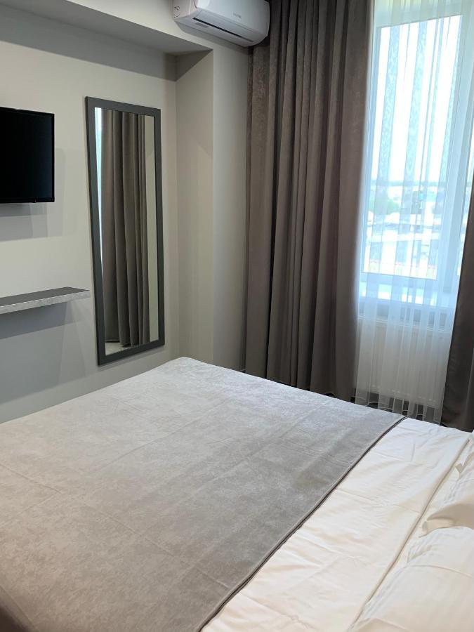 Red Cube Hotel 卡缅涅茨-波多利斯基 外观 照片