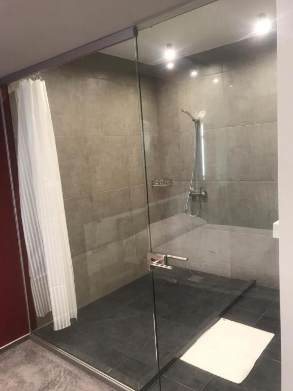 Red Cube Hotel 卡缅涅茨-波多利斯基 外观 照片